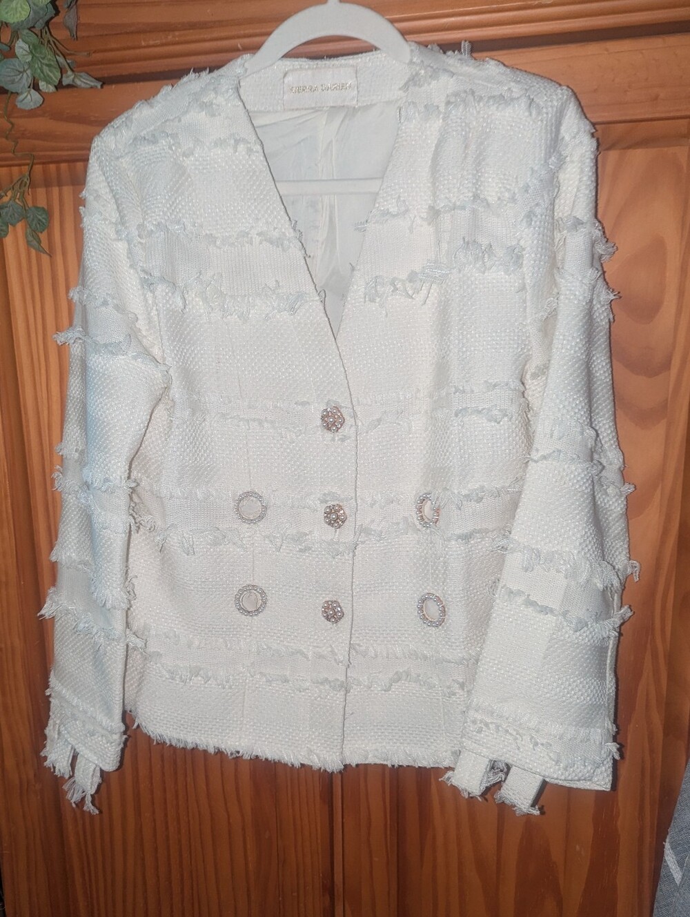 Sierra Darien Elegant Off White Double Breasted Tweed Fringe Jacket